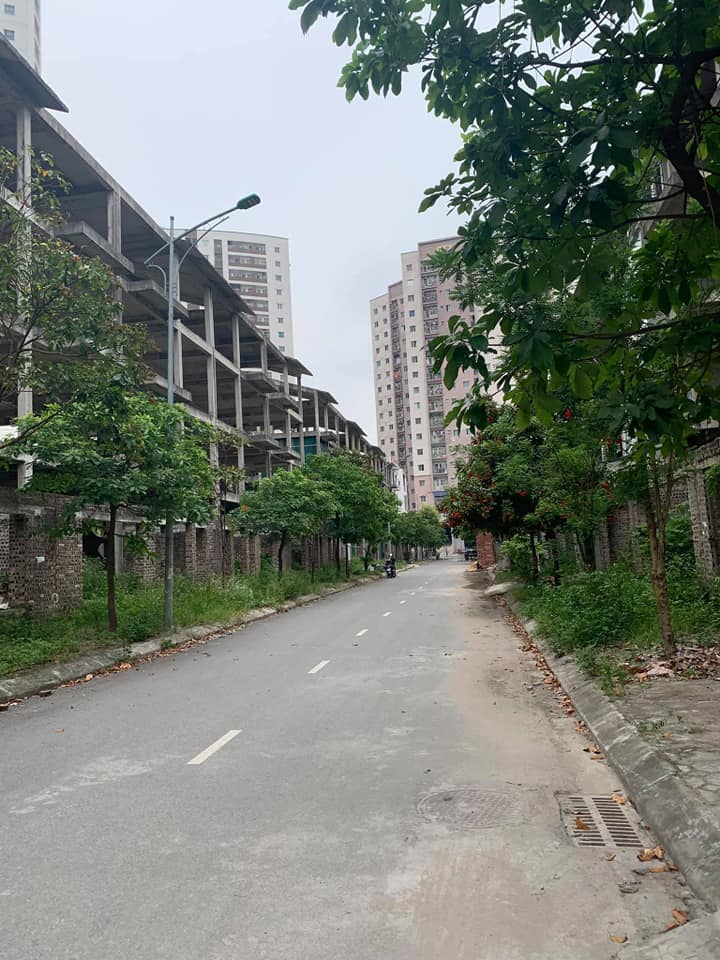 BIỆT THỰ LIỀN KỀ KHU NHÀ Ở BỘ TƯ LỆNH THỦ ĐÔ HÀ NỘI