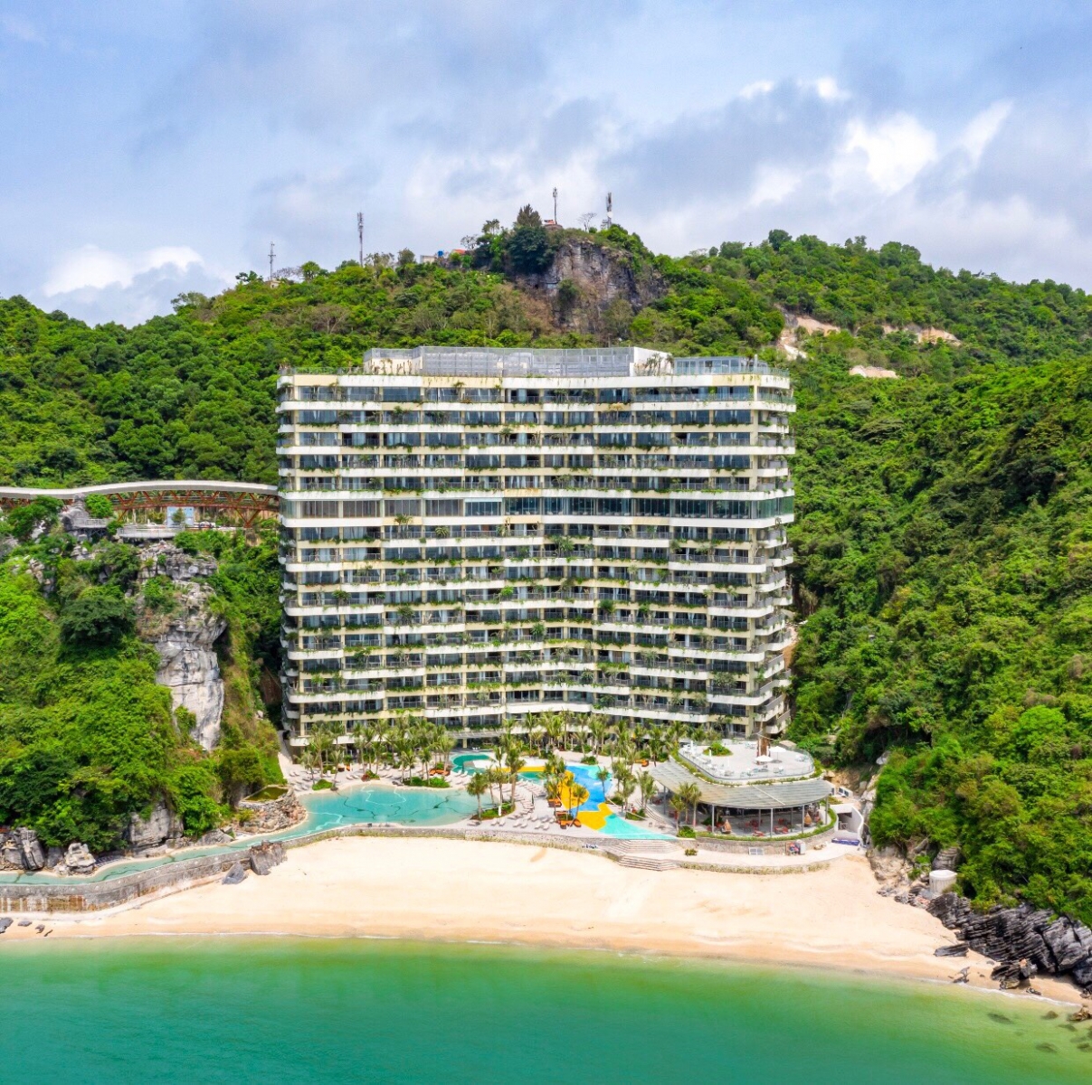 Flamingo Cát Bà Beach Resort