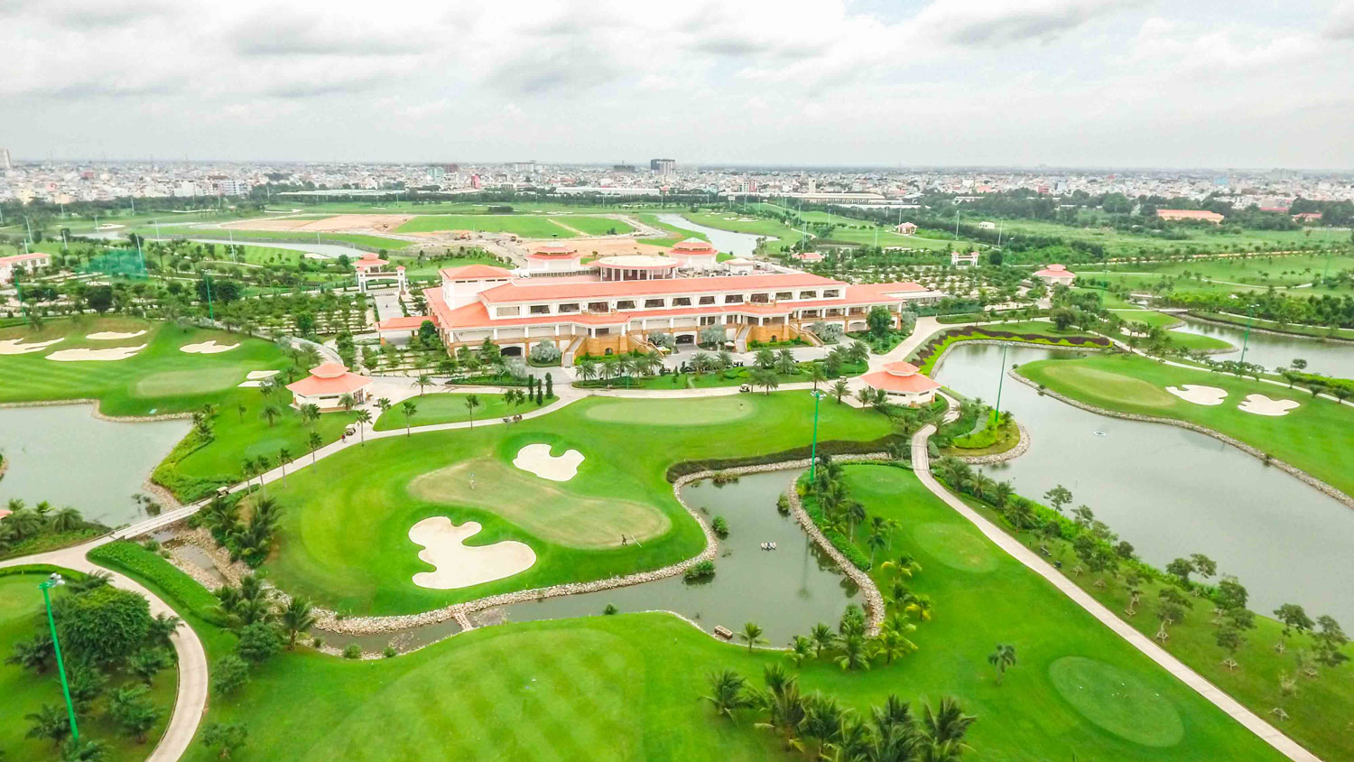 Biệt thự Long Biên Golf Villas