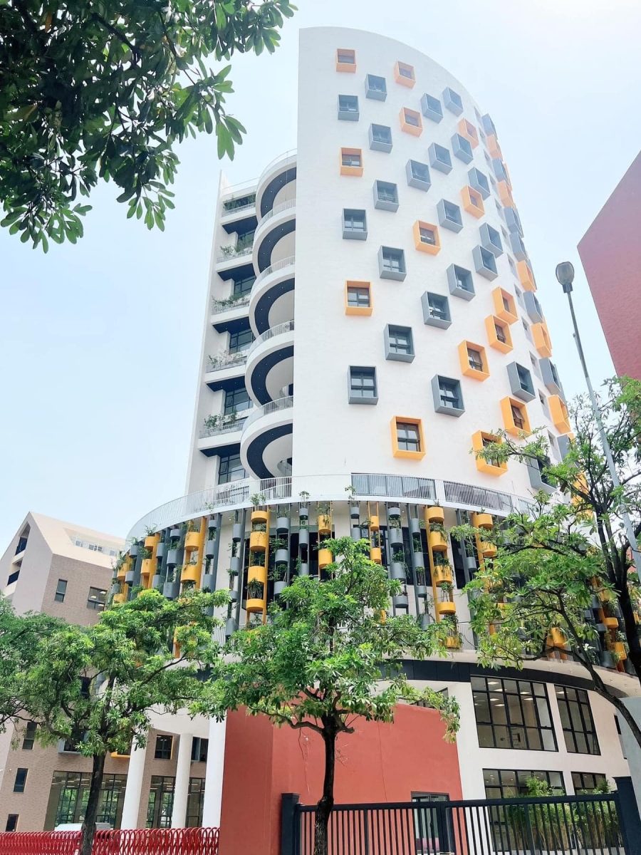 Marie Curie Long Biên nhà hiệu bộ