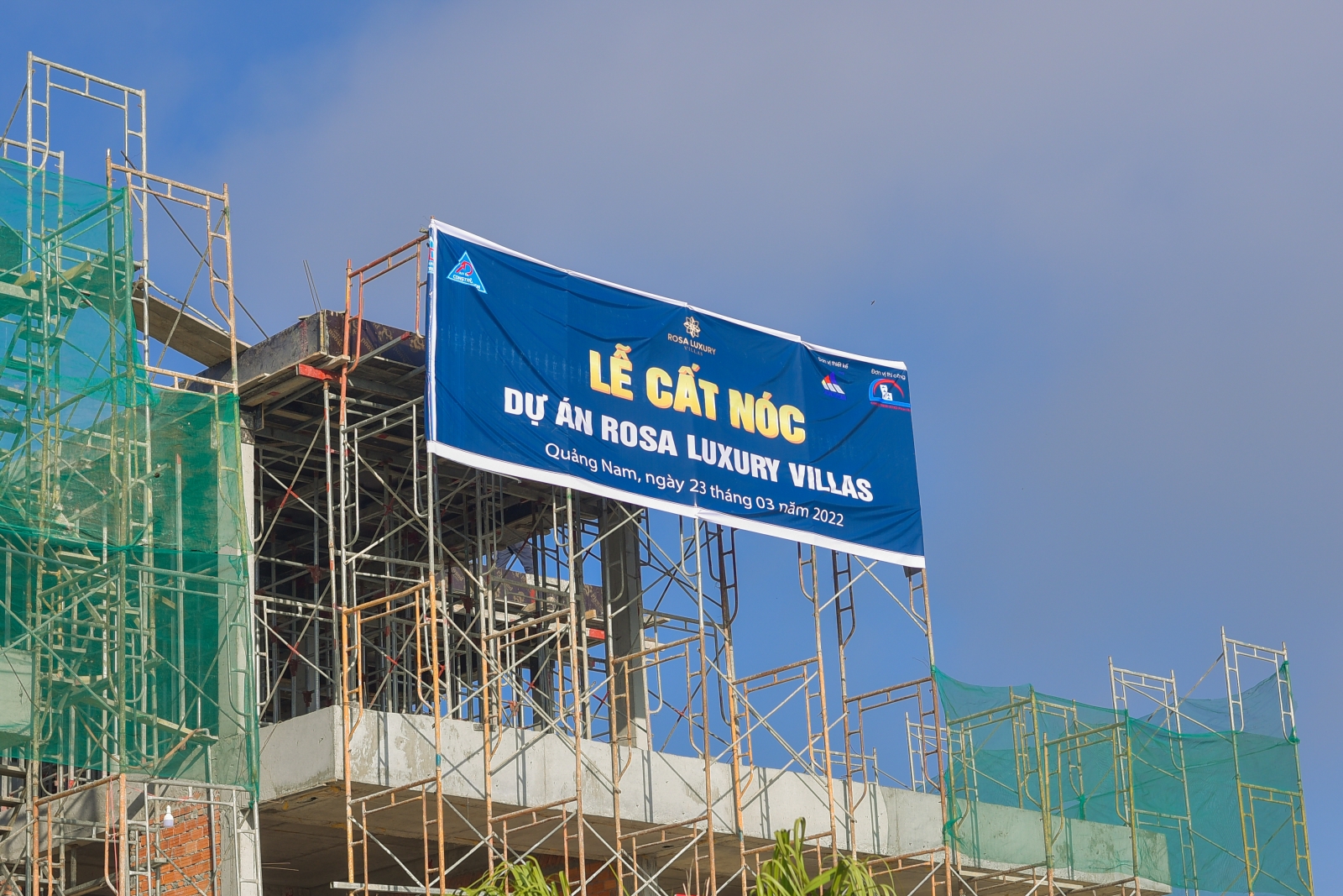 tiến độ Rosa Luxury Villas 