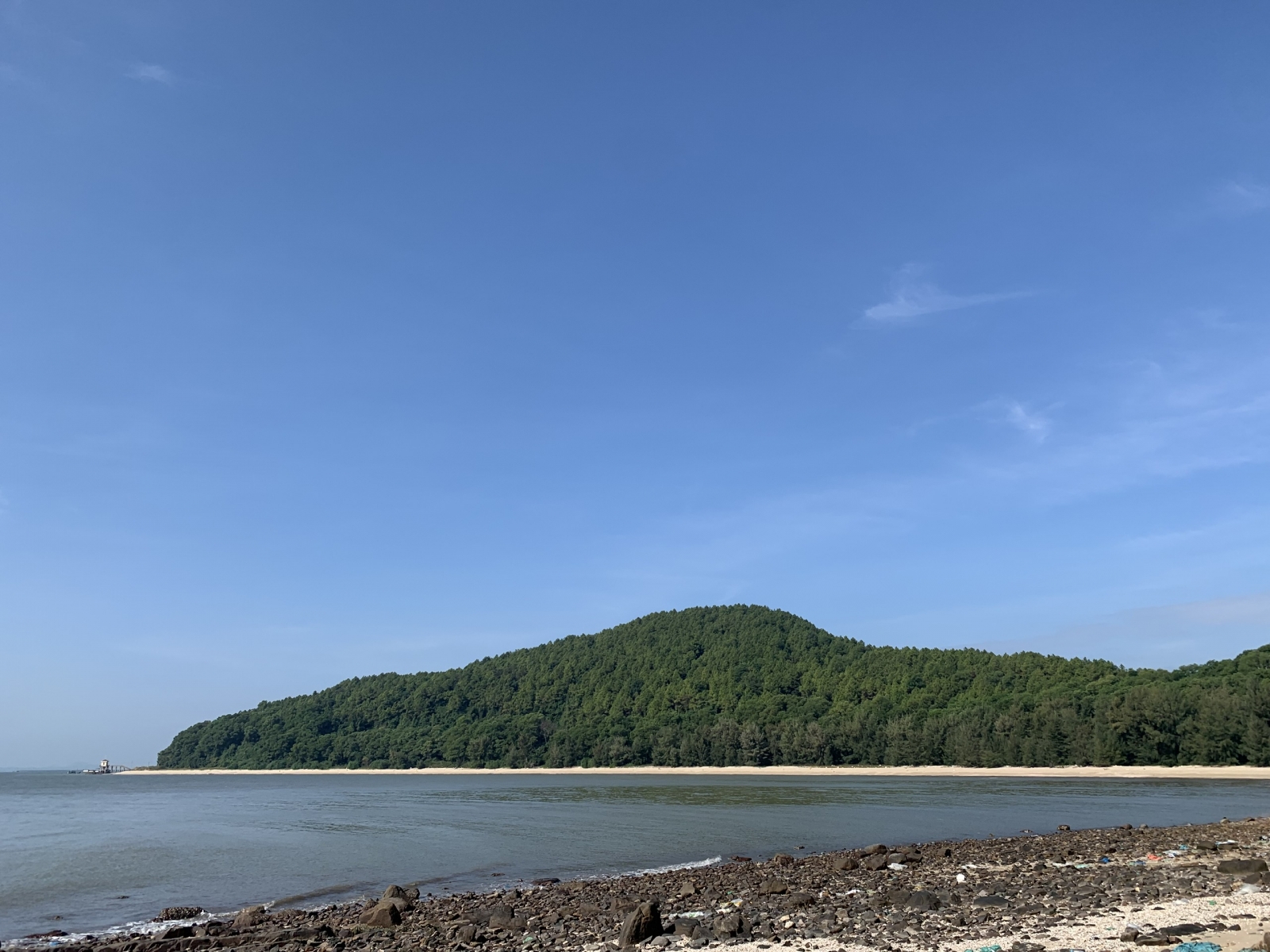 biển mũi ngọc móng cái