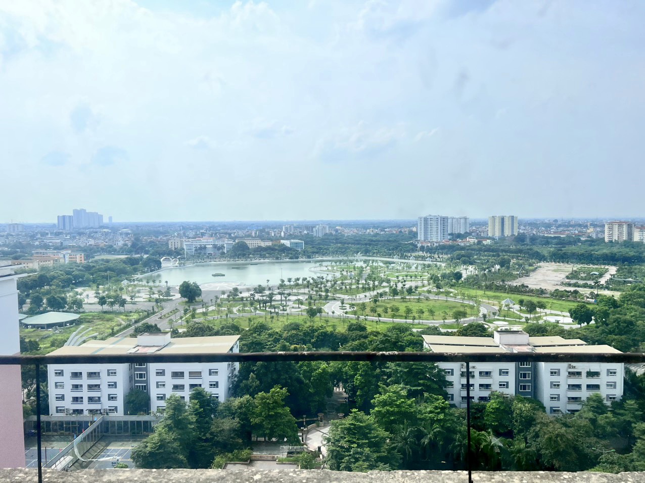 view căn hộ Penthouse Khu đô thị Việt Hưng 238 M2 