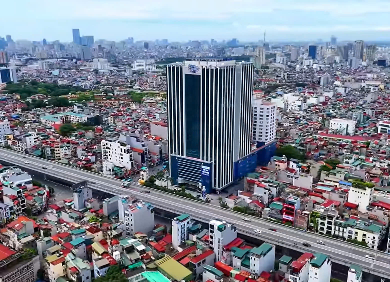 Vinaconex Diamond Tower chợ Mơ