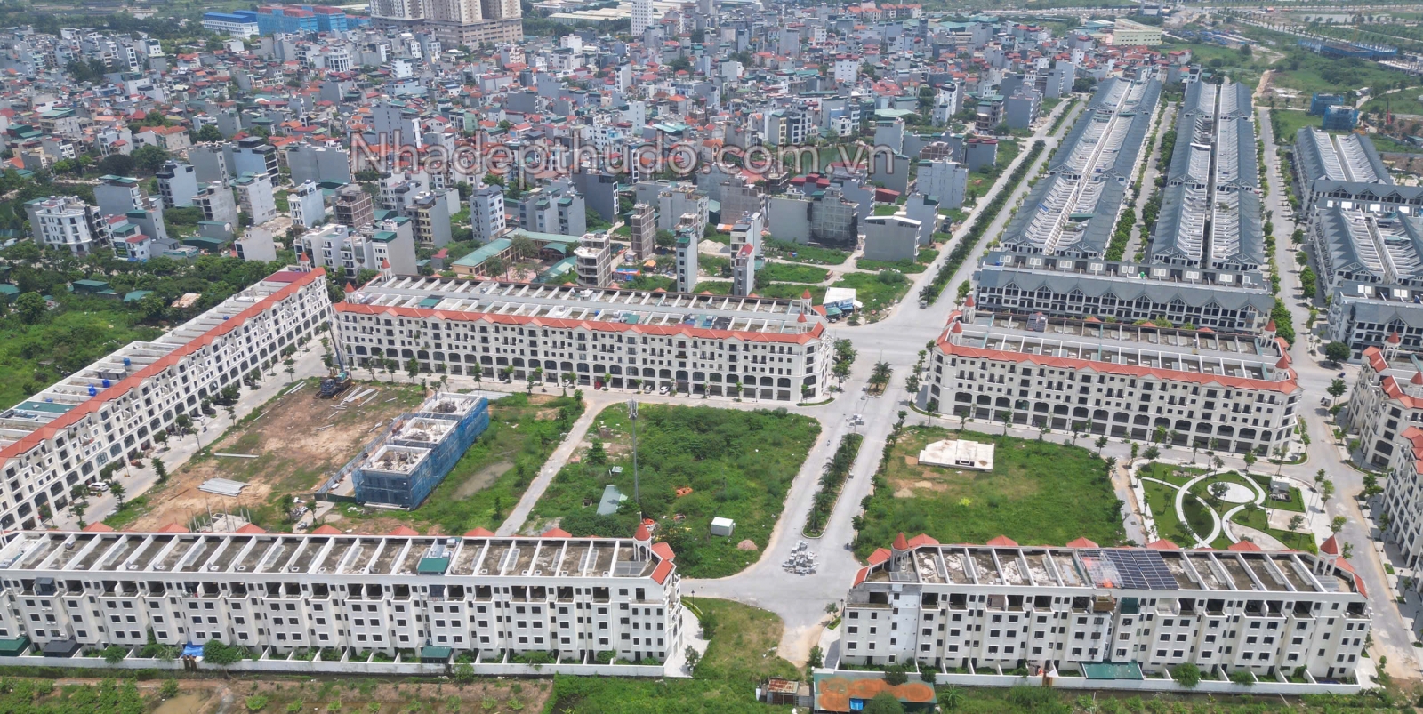 Gần Công viên Hoàng gia Hinode Kim Chung Di Trạch phong cách Hy Lạp