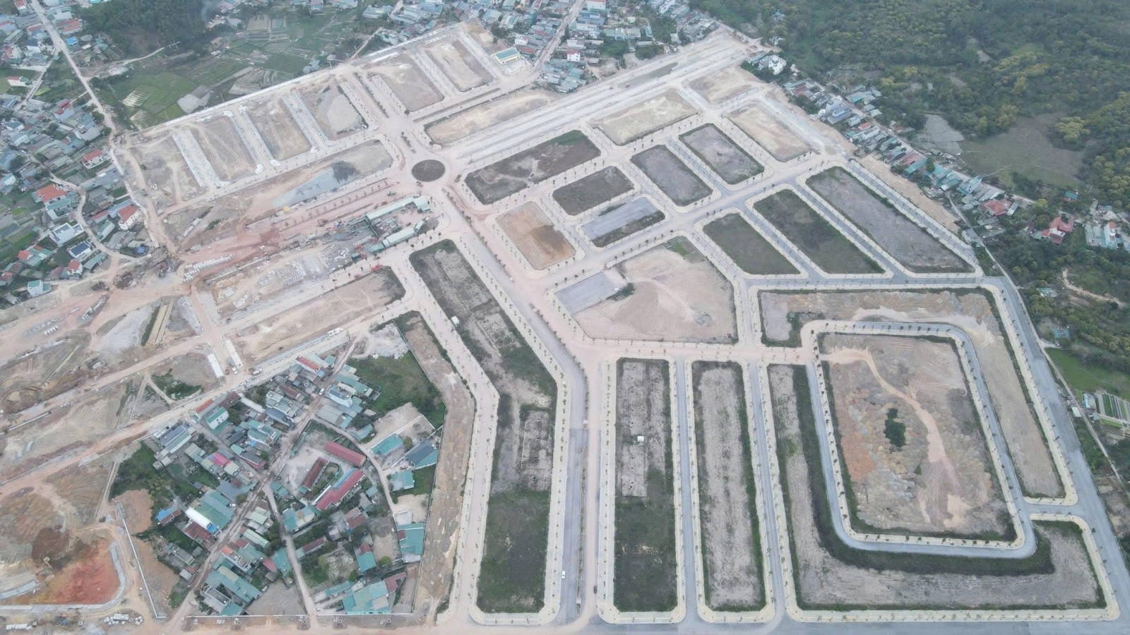 Giá bán Vera Diamond City Móng Cái